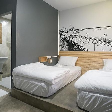 Bed Hostel Phuket Exterior photo