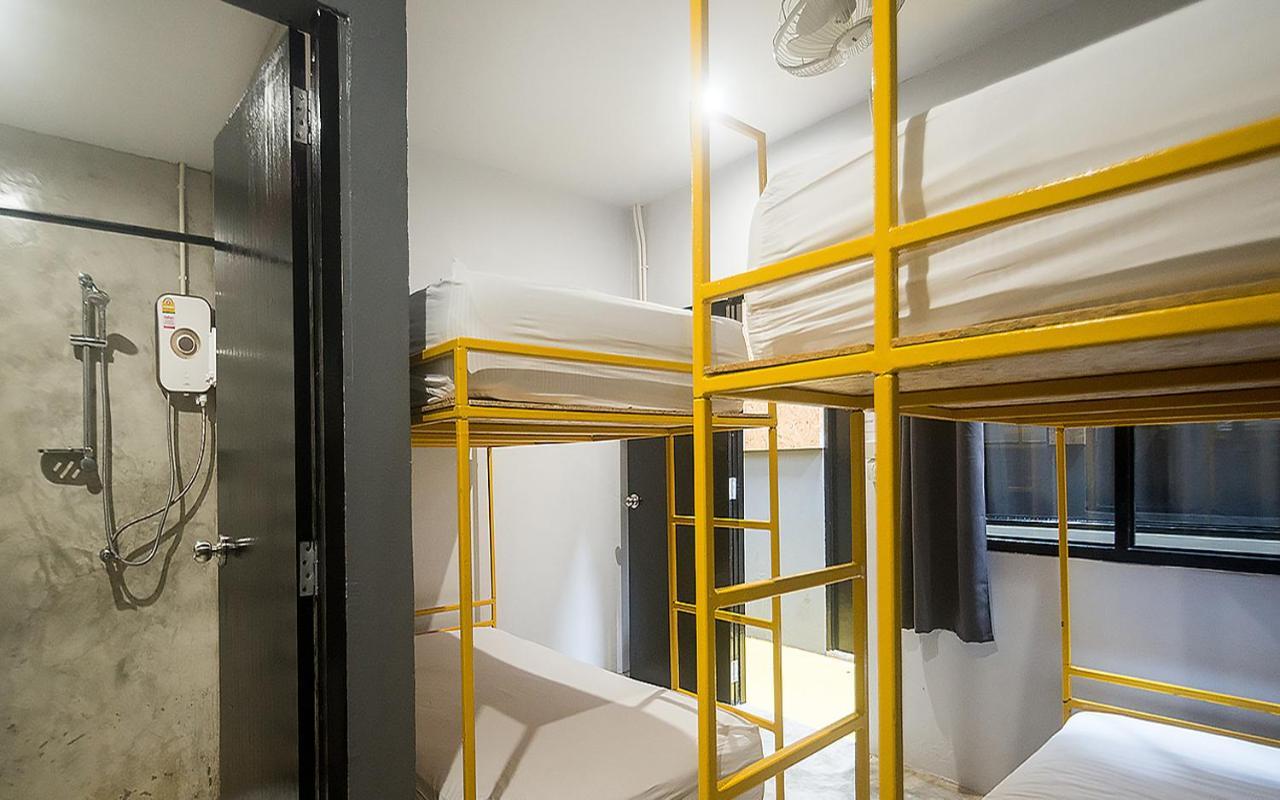 Bed Hostel Phuket Exterior photo