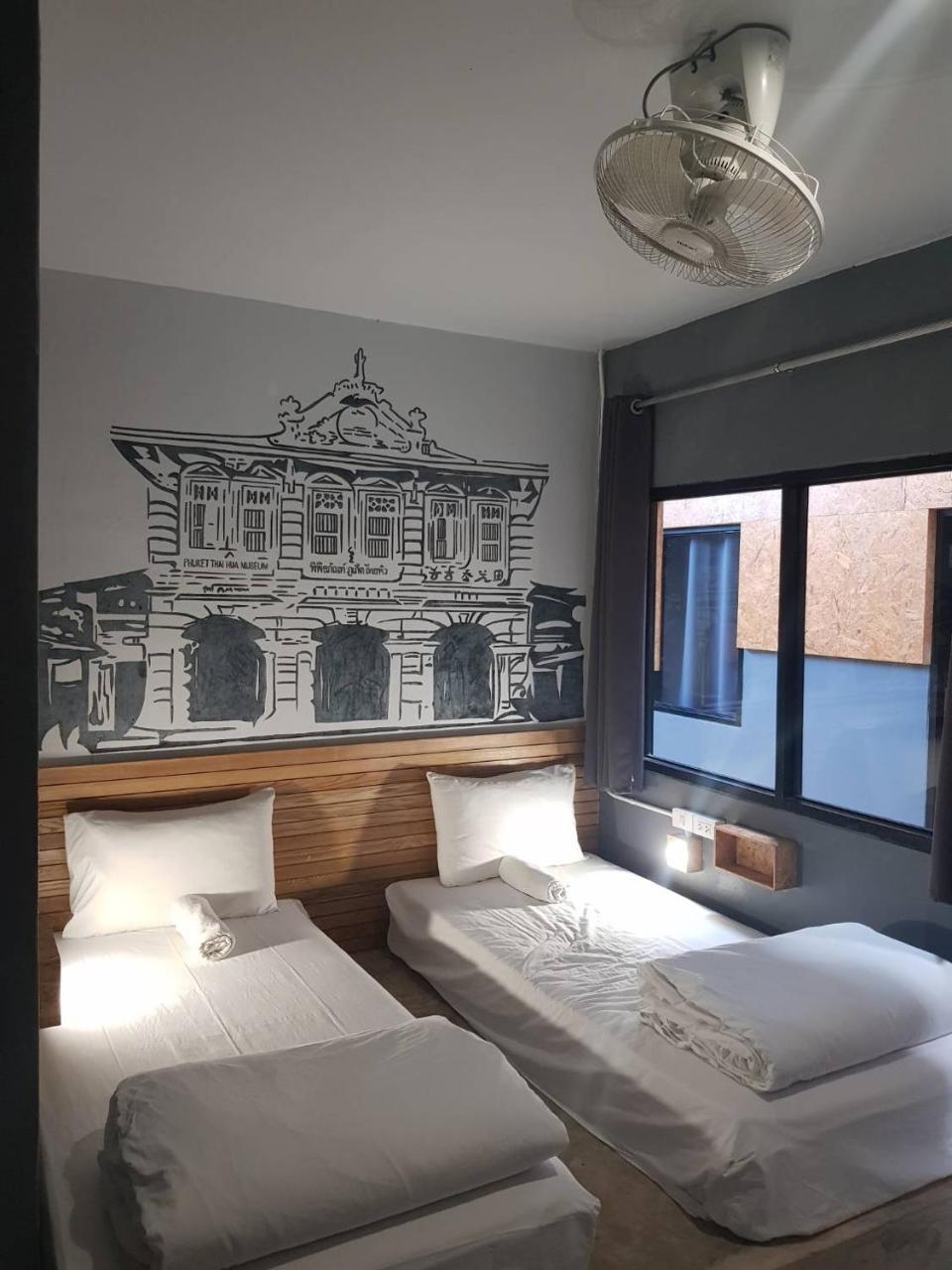 Bed Hostel Phuket Exterior photo